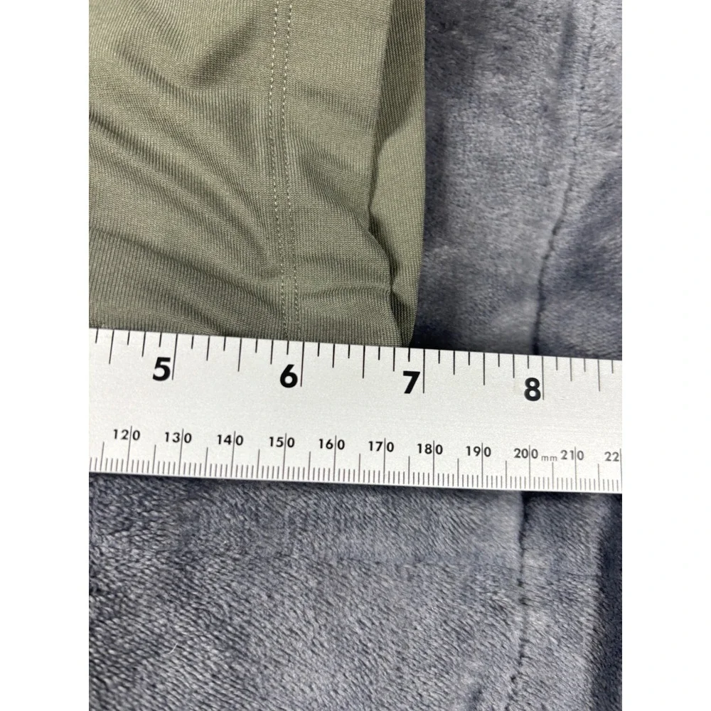 Lululemon Commission Golf Shorts 33 Olive Green Warpstreme LM7BMHS 7 Inch Inseam